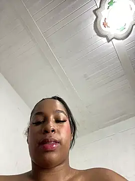 NataliaMillers live XXX chat