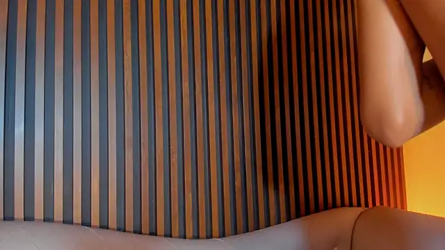 Онлайн чат XXX LauraAristizabal