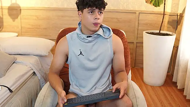 Ethan_occonor লাইভ XXX চ্যাট