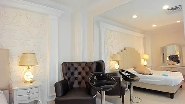 IvannaClaire: απευθείας συνομιλία ΧΧΧ