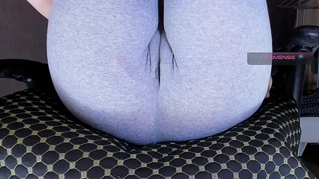 Cameltoe_squirt_inPants live XXX chat