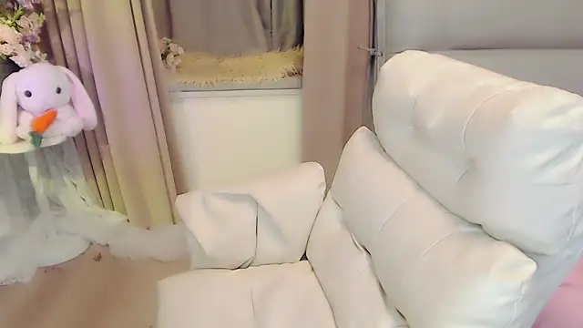 yoyoyo_99's Live XXX Chat