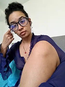 Chat +18 de VelvetCurls ao vivo