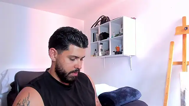 Chat XXX en directo de Justyn_Torres