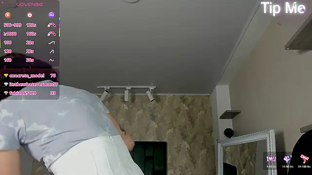 april_dumont élő XXX-chatje