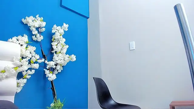 letty_straus live XXX chat