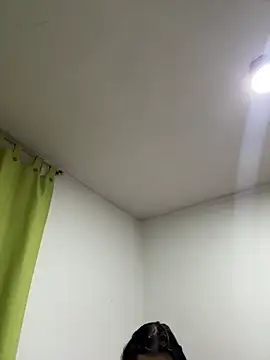 Mila_Morgan: онлайн-секс-чат