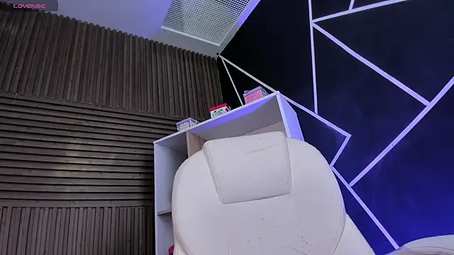 CarolineFyre élő XXX-chatje