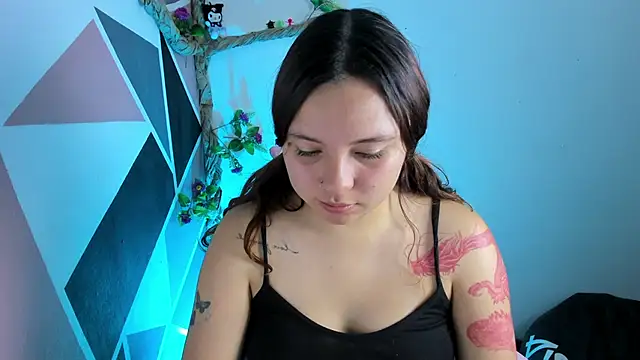 little_emma0: απευθείας συνομιλία ΧΧΧ