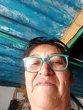 clarita_01's Webcam Show