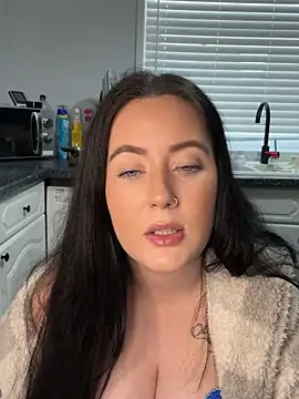 irishmollyx Adlı Modelin Web Kamerası Şovu