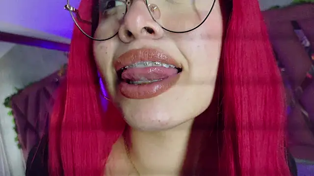 Онлайн чат XXX Haelycute