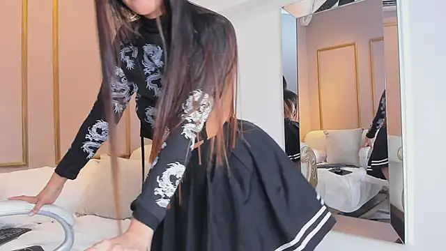 LisaLain Adlı Modelin Canlı XXX Sohbeti