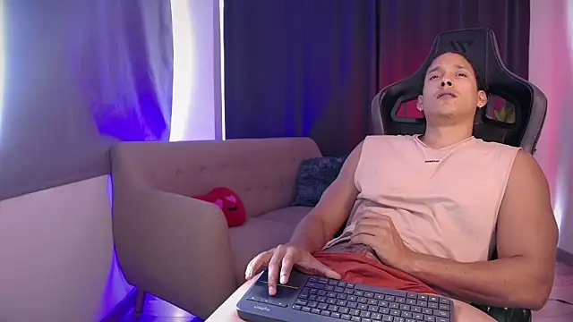 Liam_V: απευθείας συνομιλία ΧΧΧ