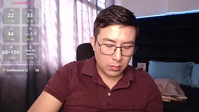 Živý XXX chat andrewmhilton_