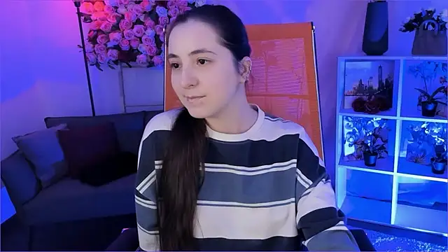 VirtuallVoyant Chat XXX live