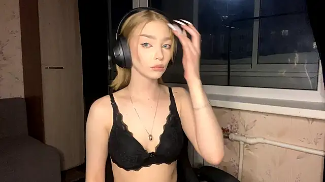 دردشة AlphaHokes الجنسية المباشرة