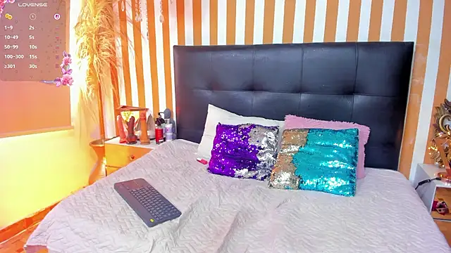 LunaToledoのライブXXXチャット