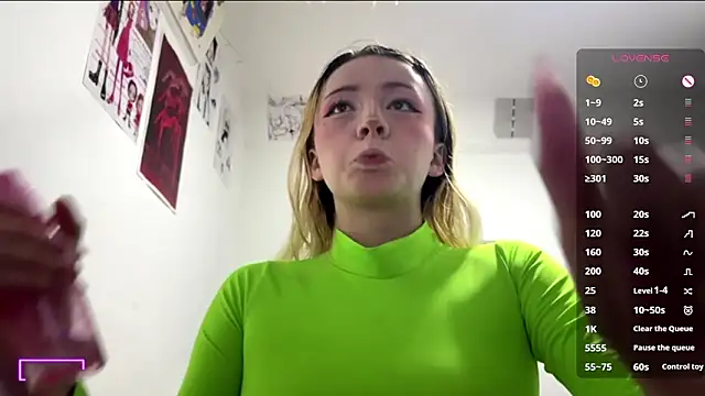 Cloe_five élő XXX-chatje