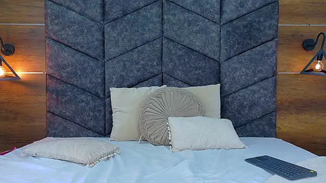 AnnieRouse__ Live XXX-chat