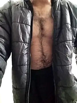 Hotyy_subhu: διαδικτυακό σόου στην κάμερα