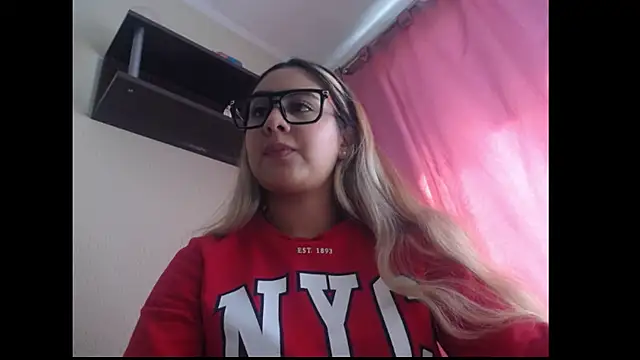 Miabonnett_ Live XXX Chat