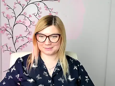 Lola_moree 现场XXX聊天