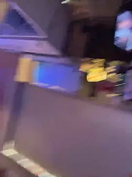 Polaroid_White Live XXX-Chat