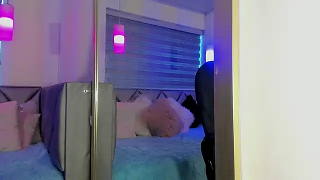 Chat +18 de i_Carolinee ao vivo