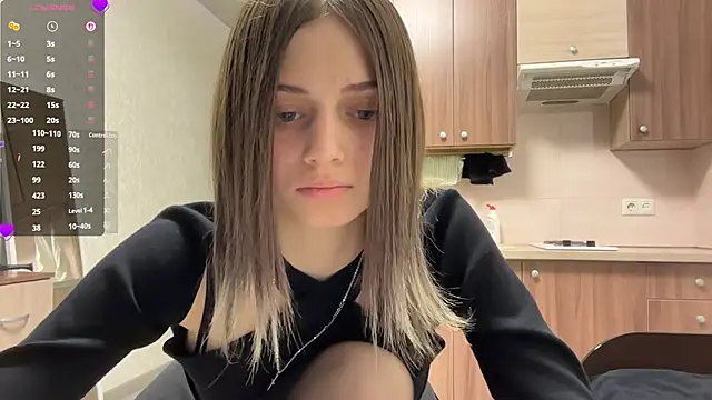 AidaGloshen 现场XXX聊天