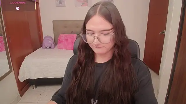 Miley_Baker Chat XXX live