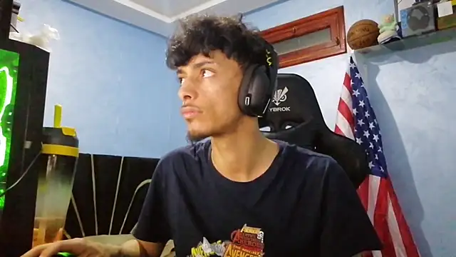 Dark_DesireX Adlı Modelin Canlı XXX Sohbeti