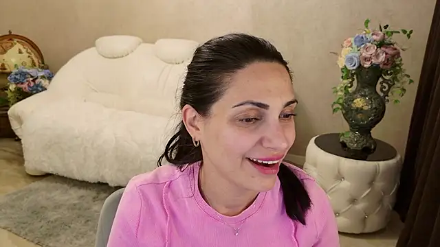 Chatroom XXX en direct de LovelyBeatrice