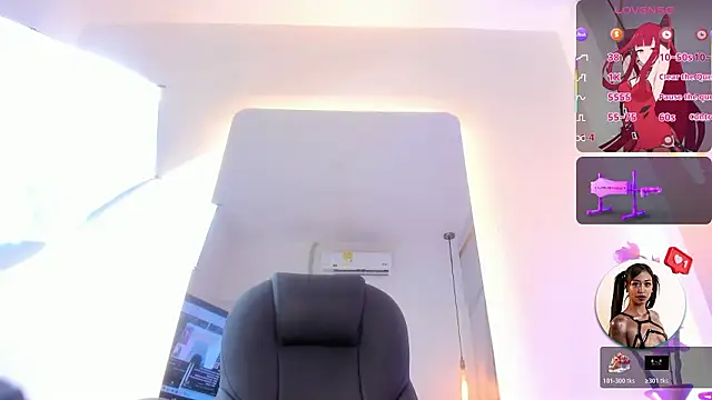 Juliett_Adams_ Adlı Modelin Canlı XXX Sohbeti