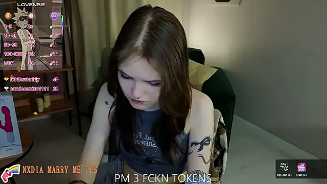 Dilara_xBaby Adlı Modelin Canlı XXX Sohbeti