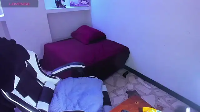 miaa_scott7 Adlı Modelin Canlı XXX Sohbeti