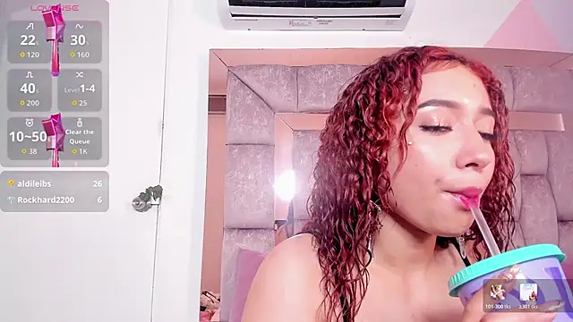 megannherrera Adlı Modelin Canlı XXX Sohbeti