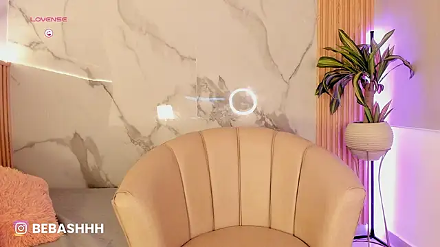 Fyre_divine Adlı Modelin Canlı XXX Sohbeti