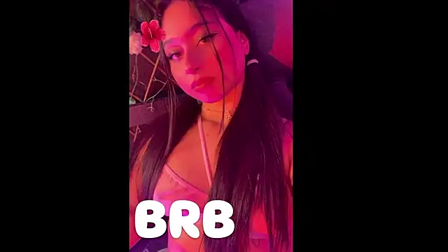 Kassandra_Foxxx Adlı Modelin Canlı XXX Sohbeti