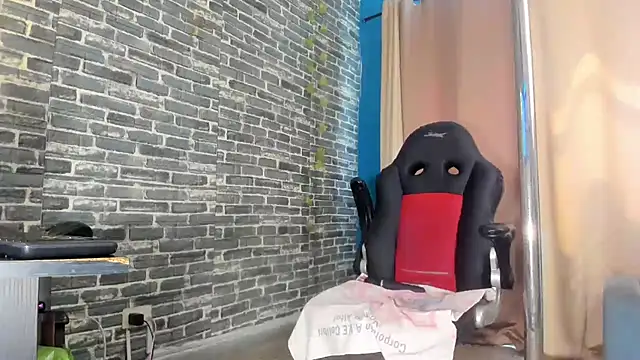 iam_samy_ élő XXX-chatje