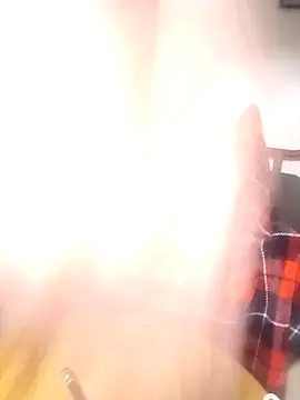 k1oudE Live XXX-Chat