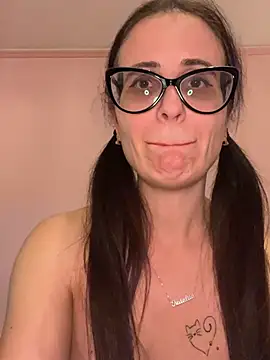 NataKittenのライブXXXチャット