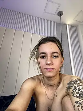 JuliaColemann élő XXX-chatje