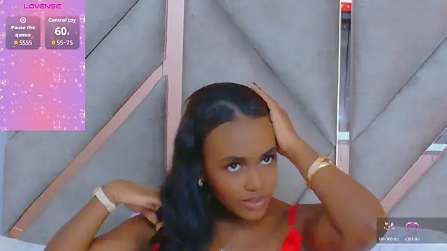 Sally-Noa Chat XXX in diretta