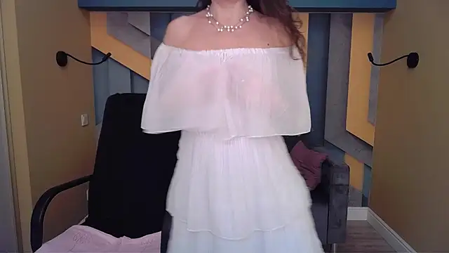 EllaLong Chat XXX in diretta