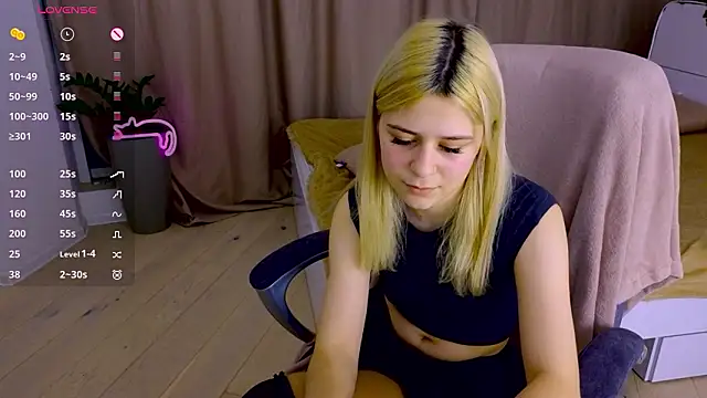 ApheliaStar live XXX chat