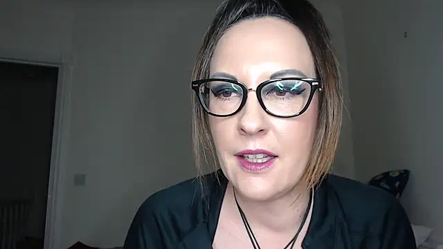 Chatroom XXX en direct de Humiliatrixxxx