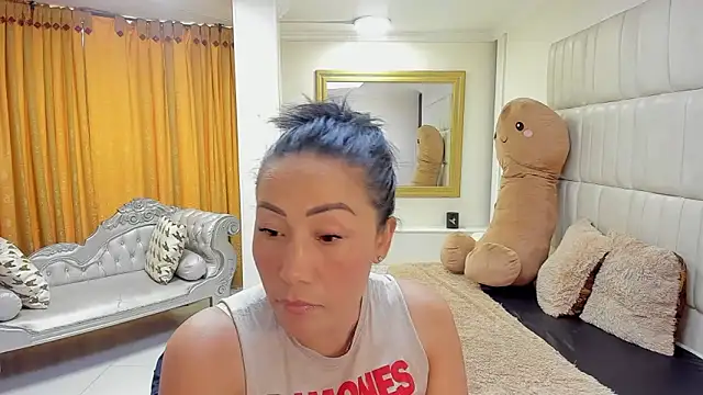 gaby_trent Adlı Modelin Canlı XXX Sohbeti