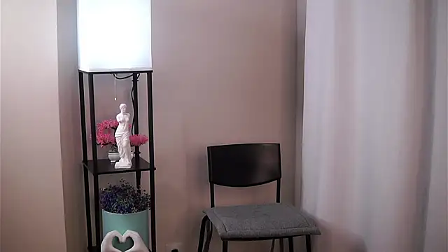 XXX chat uživo modela TemikaAltvater