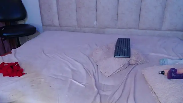 pinkbunnycs élő XXX-chatje